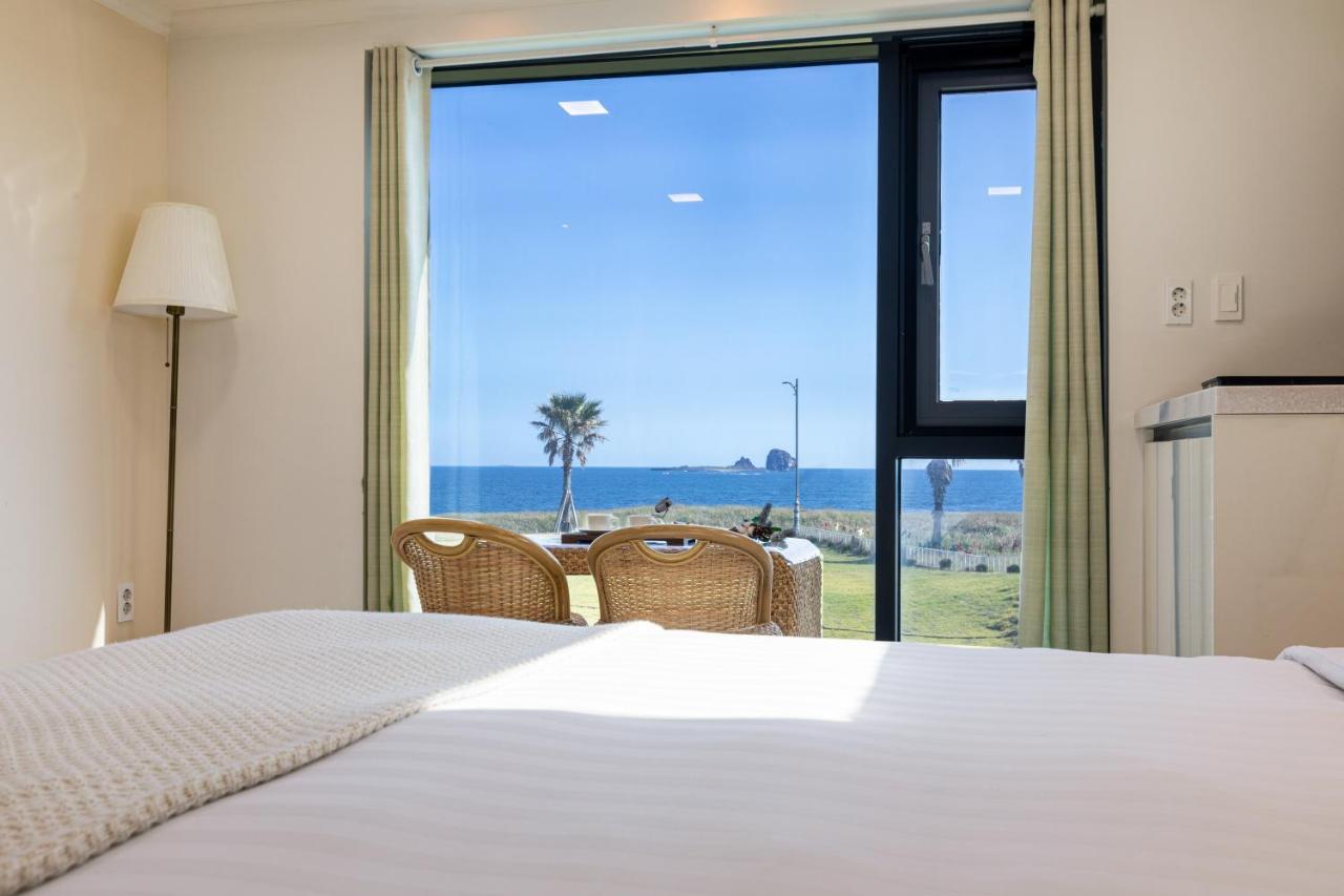 Sun And Moon Resort Σεογκουίπο Εξωτερικό φωτογραφία