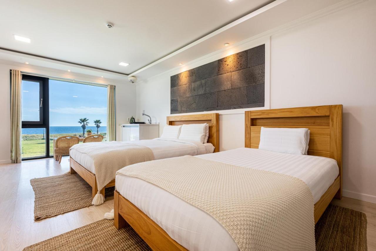 Sun And Moon Resort Σεογκουίπο Εξωτερικό φωτογραφία