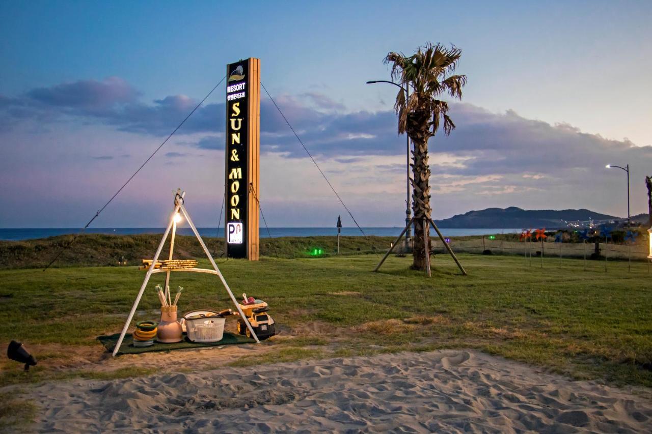 Sun And Moon Resort Σεογκουίπο Εξωτερικό φωτογραφία